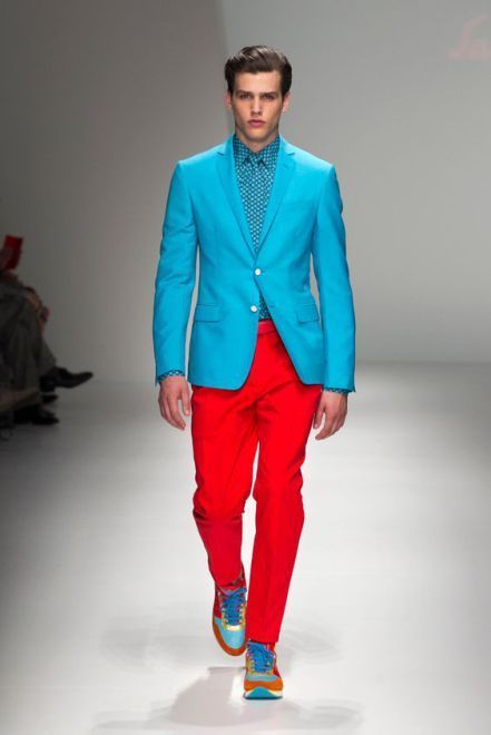 Can a guy who dress with some effeminate clothes means he is gay?