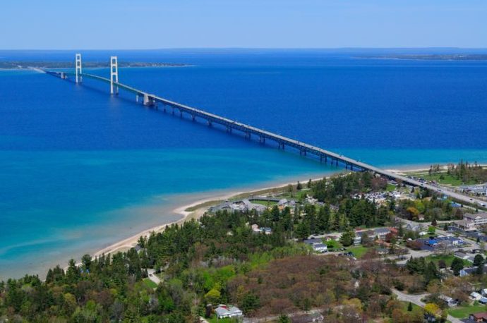 Mackinaw Strait