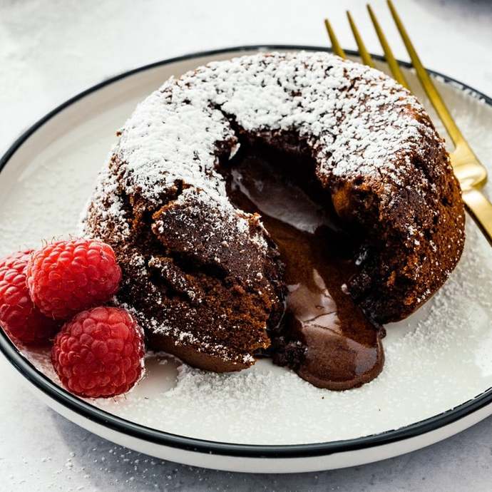 What would you rather have for dessert between these two?