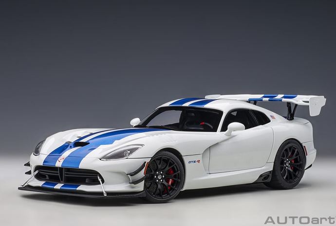 Which of these White AutoArt Models is your favorite, which one do you want to display?