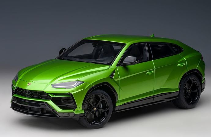 Which of these Green & Blue Autoart models is your favorite, which one would you display?