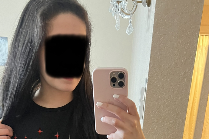 Can someone tell me my face shape?