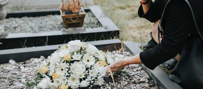 My half-sisters grandfather has just died, he was a man that I appreciate very much, how can I console her?