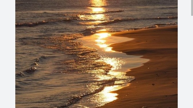 Do you prefer sunsets 🌇 or sunrises 🌅 ?