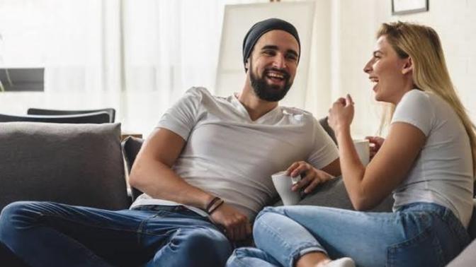 What you recommend for who has a boyfriend/girlfriend doesn't talk too much/ share much?