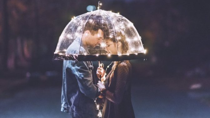 What are the pros and cons of a childless marriage?