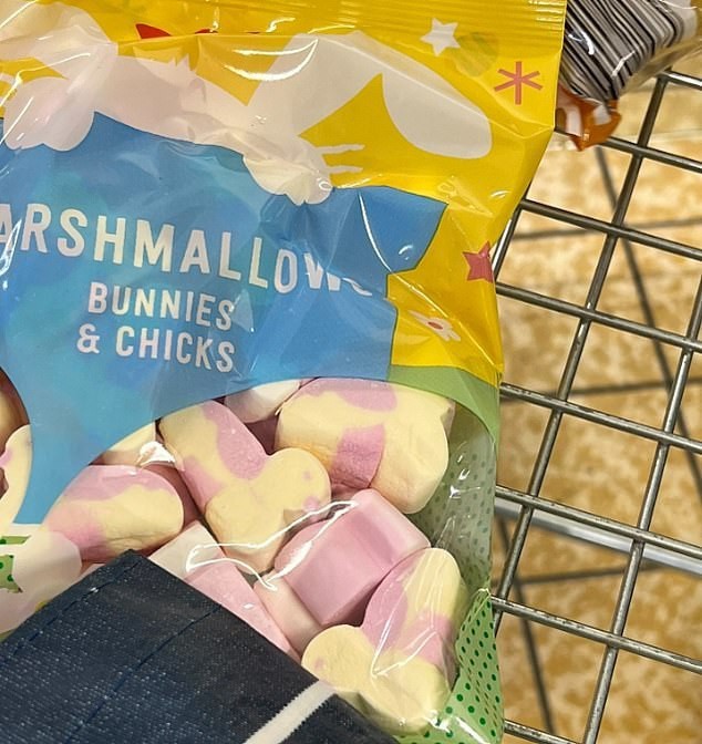 What holiday has your favorite candy? what’s the candy you love from this holiday?