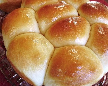What foods would you prefer to see/eat when attending a wedding reception?