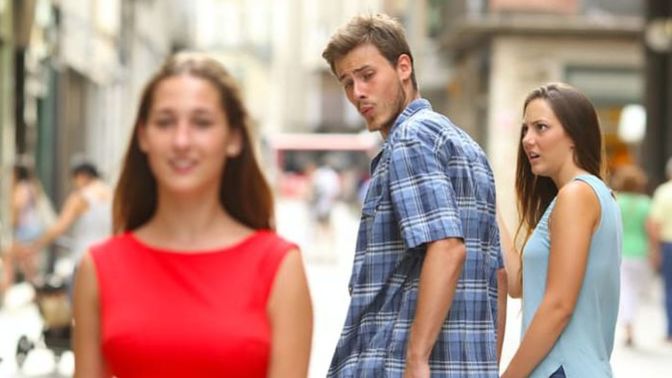 Why won’t my male call my boyfriend babe in his discord server?