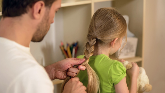 Do you think its feminine for a man to do his daughter’s hair?
