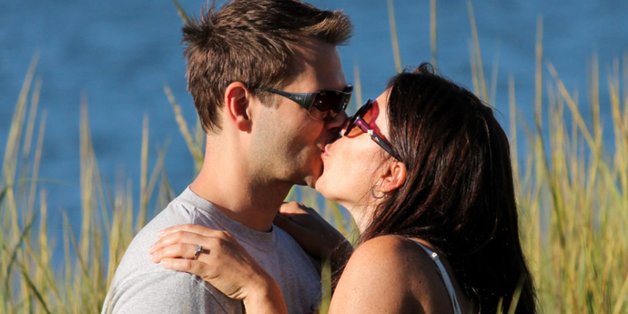 Girls, does it make you feel special when you manage to get a guy whos desired by lots of other women?