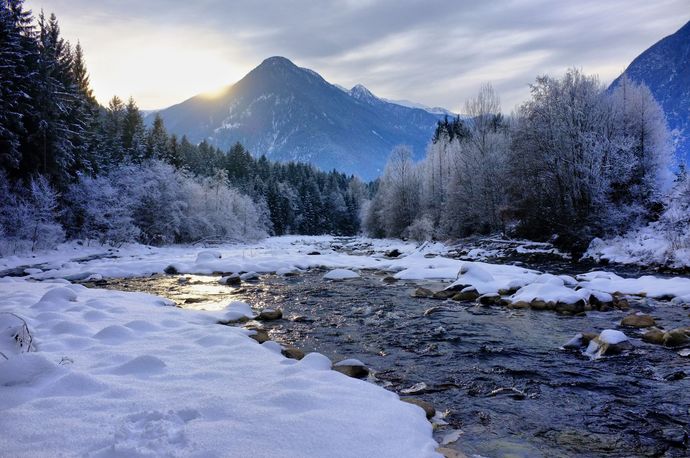 mountain/rivers...
