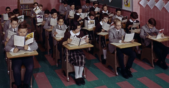 Which type of education is ideal for a child?