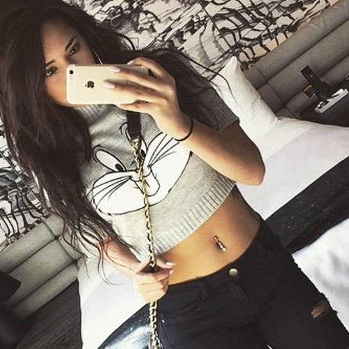 Guys, what do you think of women wearing crop tops?