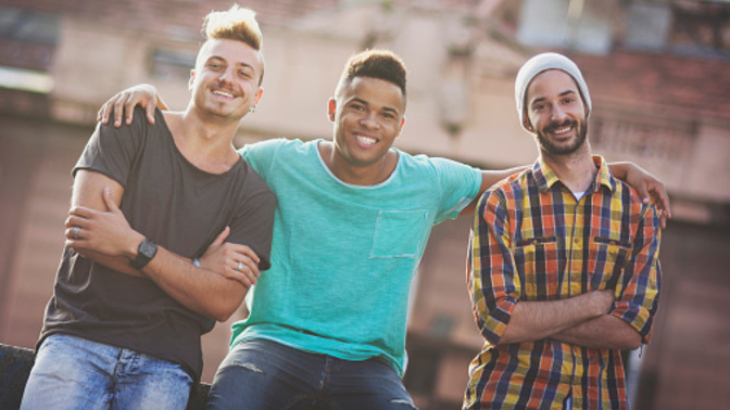 How do I choose between 3 equally good men?