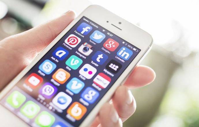 I Wanna Spice Up My Phone! What Are Your Favourite Apps That You'd Absolutely Recommend Me?