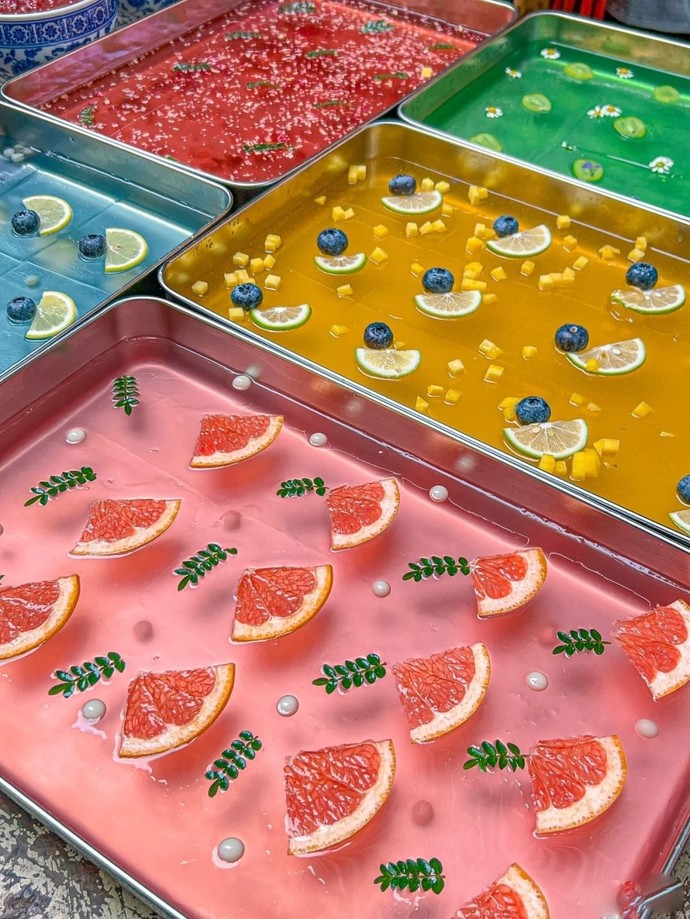 Would you eat Chinese sweet jelly for dessert?