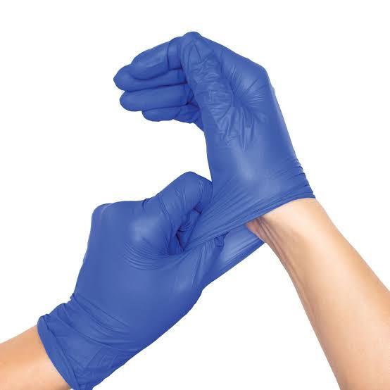 Do you freak out when you see food handlers not wearing gloves?