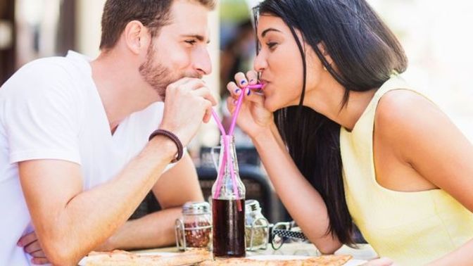 Are guys that act too mushy on first dates red flags?