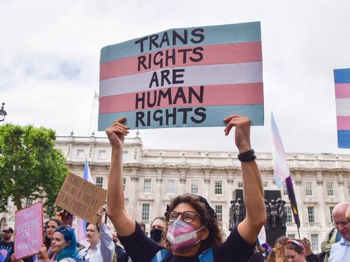 Trans people as women?