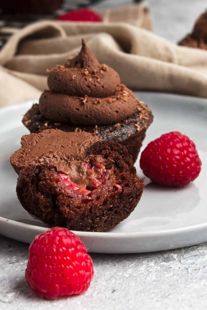 5) Chocolate raspberry cupcake