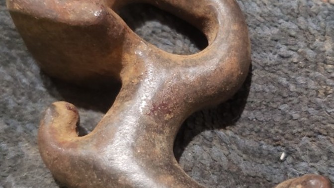 Does anyone kmow what this thing is? and /or what it was used for?