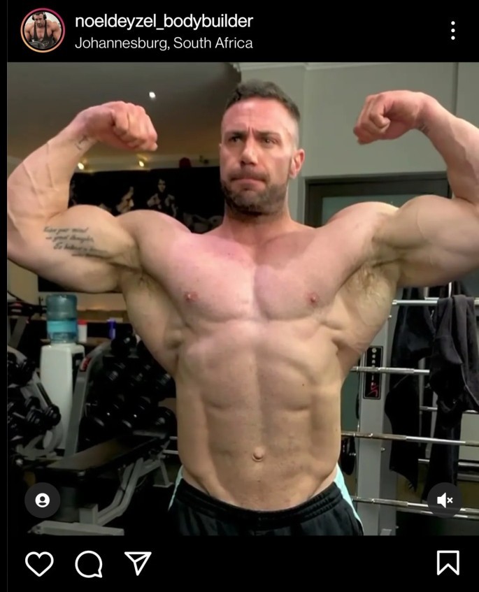 How did men evolve broad shoulders?