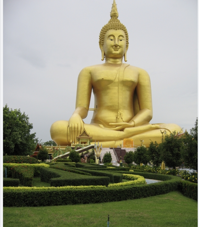 Is there anyone here who knows about Buddhism?