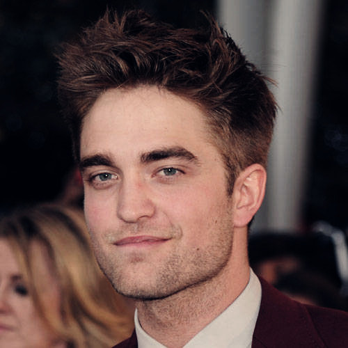 Girls, does Robert Pattinson look better with a stubble or clean shaven?