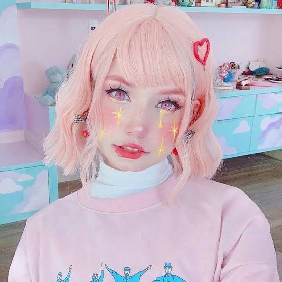 What makeup style do you like on a girl? OR yourself - for any girls here?