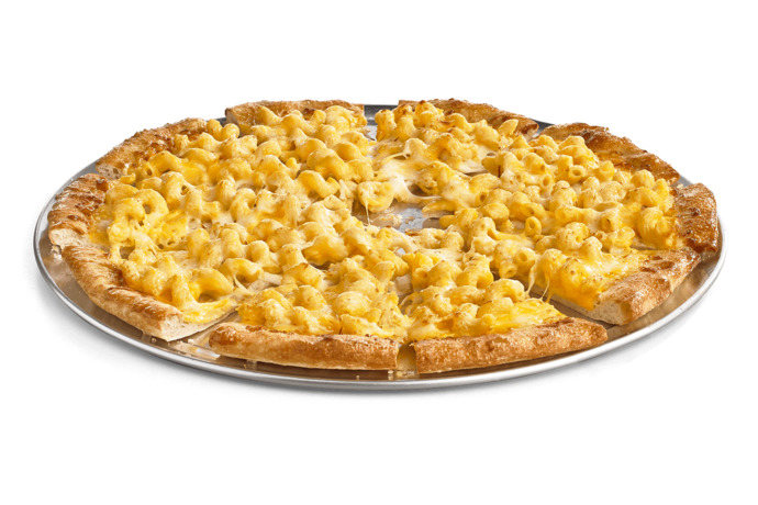 Macaroni and cheese pizza