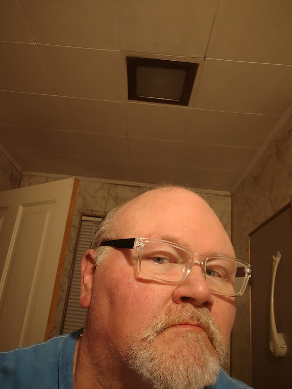 Do you wear glasses? GirlsAskGuys