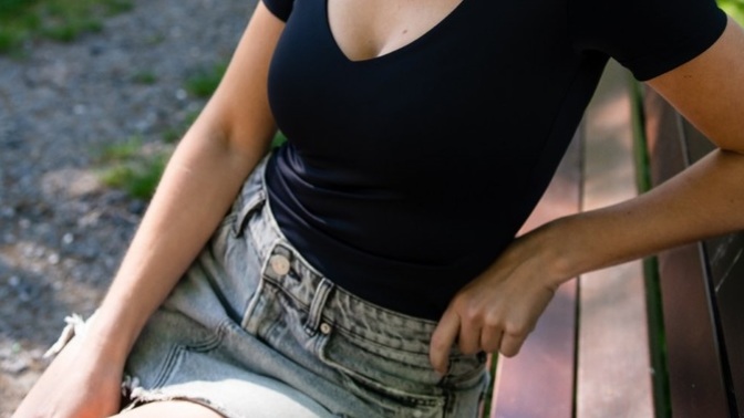 Guys and girls, what's your favorite outfit for your date to wear if it's nice outside? Also, what shoes would go with this outfit?