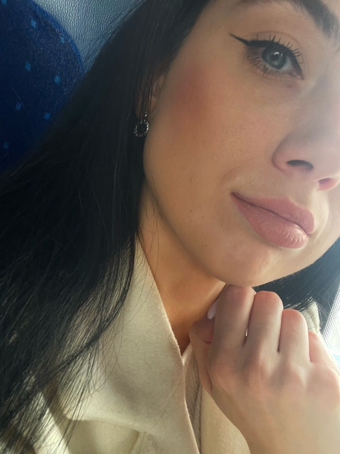 Which lipstick shade suits me more? GirlsAskGuys