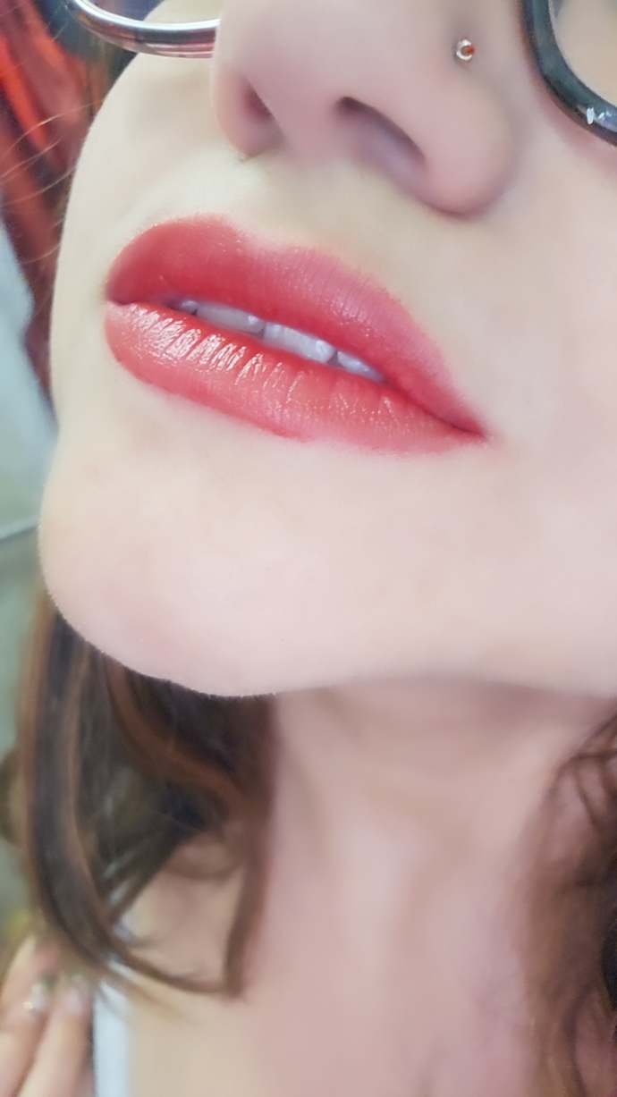 Do you like the color Red? and which shade of red do you prefer?
