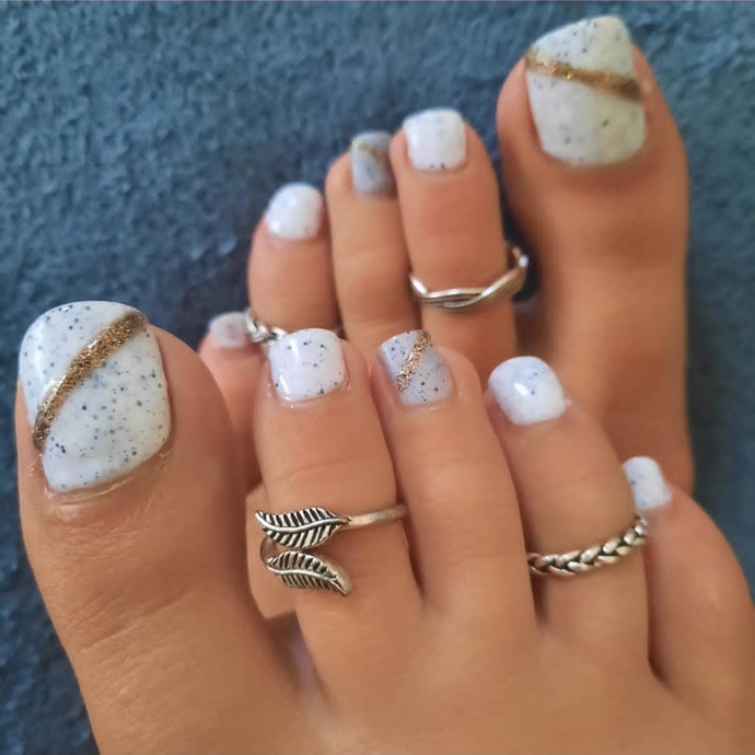 Girls, would you be willing to start wearing toe rings if your SO found them sexy?