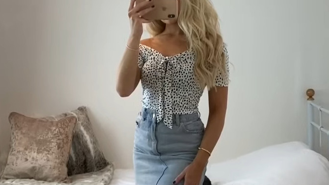 Denim shorts VS skirts?