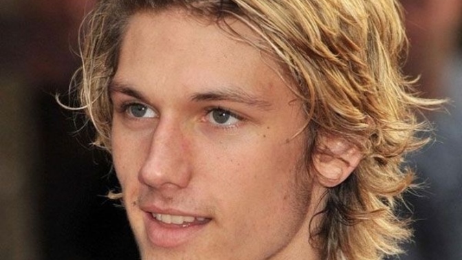 Would you romantically date a blonde haired guy?