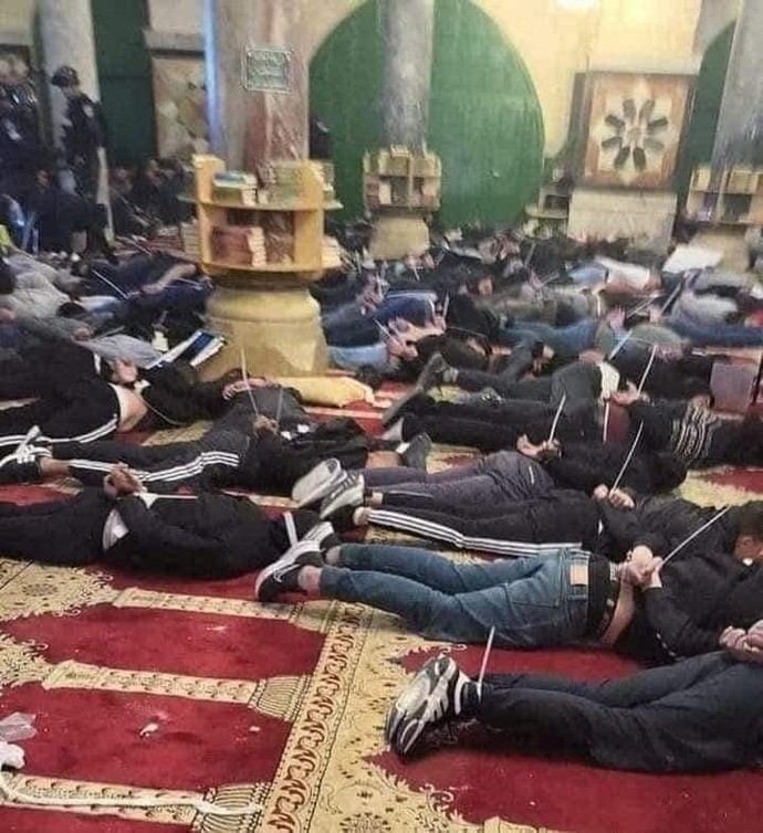 Yesterday Zionist entity break into the al aqsa mousque while people are praying why no one talk about it?