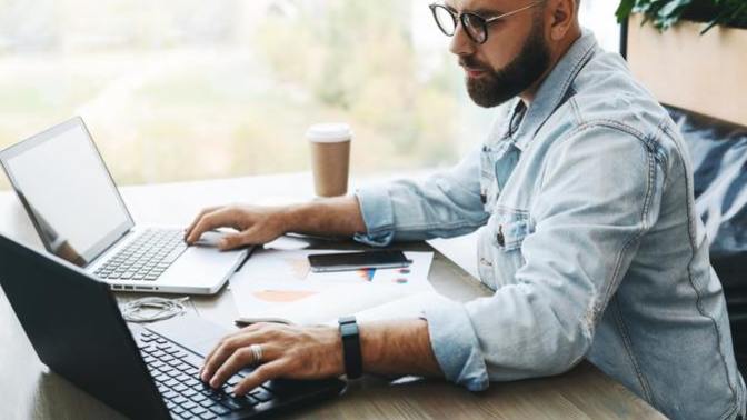 Do you know anybody, who's got rich by working no more than 40 hours/week?
