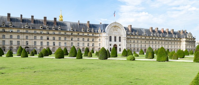 What do you think of the Invalides monument?