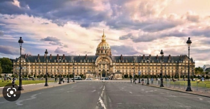 What do you think of the Invalides monument?