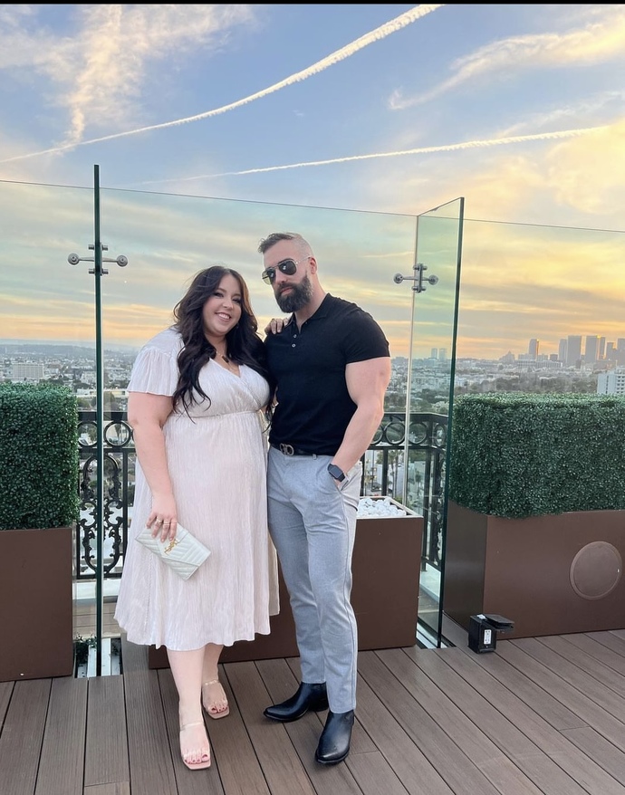Do you think he is out of her league. Can bigger woman get a guy like this?