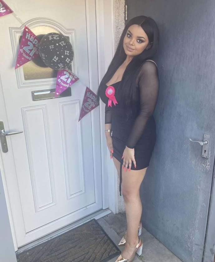 Could anyone send me examples of what to wear to a party bar  club ...