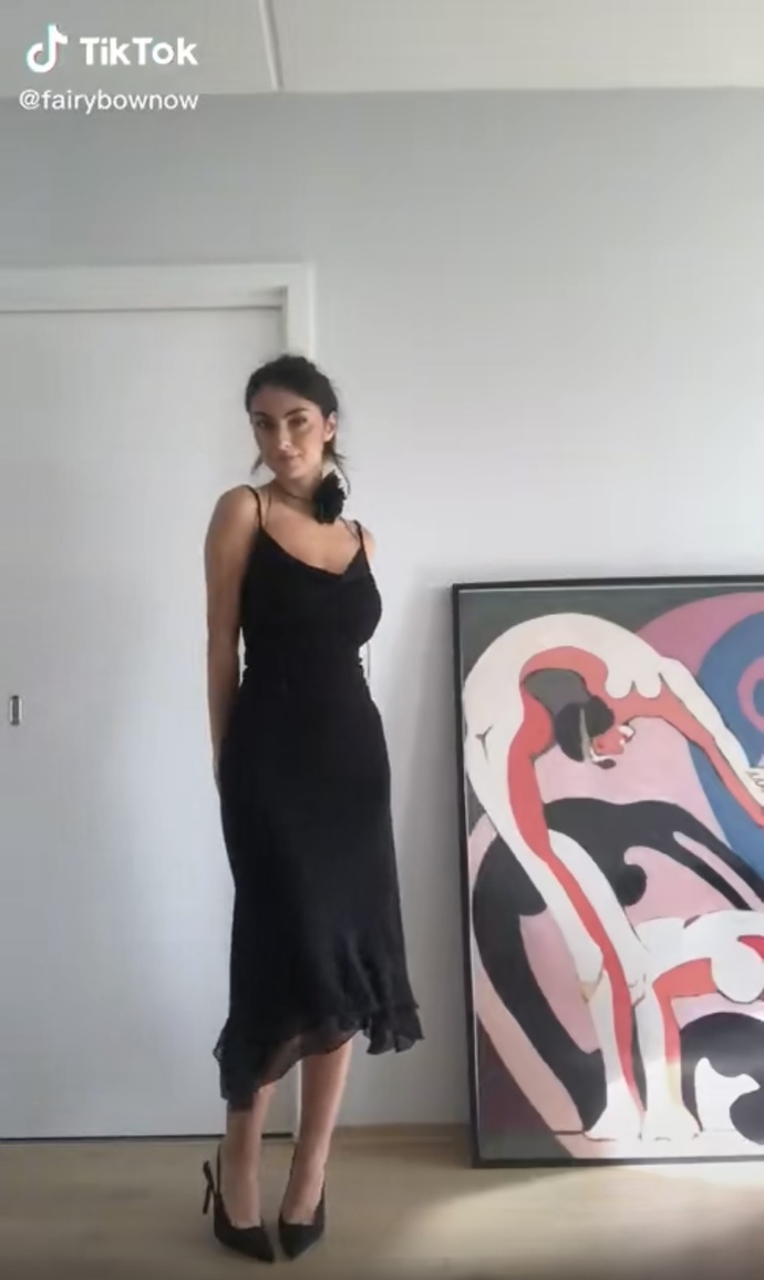 Could anyone send me examples of what to wear to a party/ bar / club that won’t attract the wrong men?