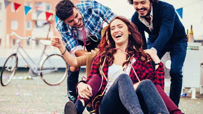 What are some non-obvious ways of flirting that are so subtle they can be mistaken for friendliness?