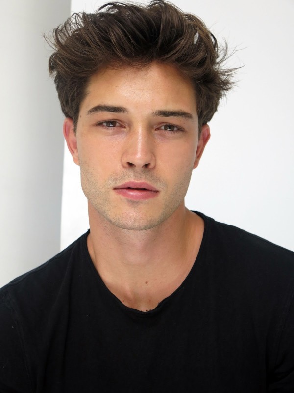 Which man do you find more attractive?