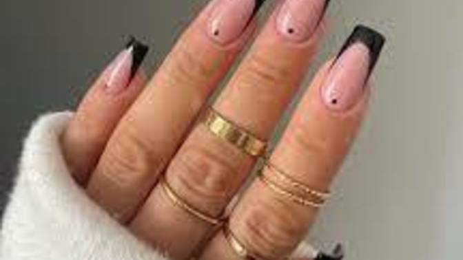 Which nails should I get 🥰?