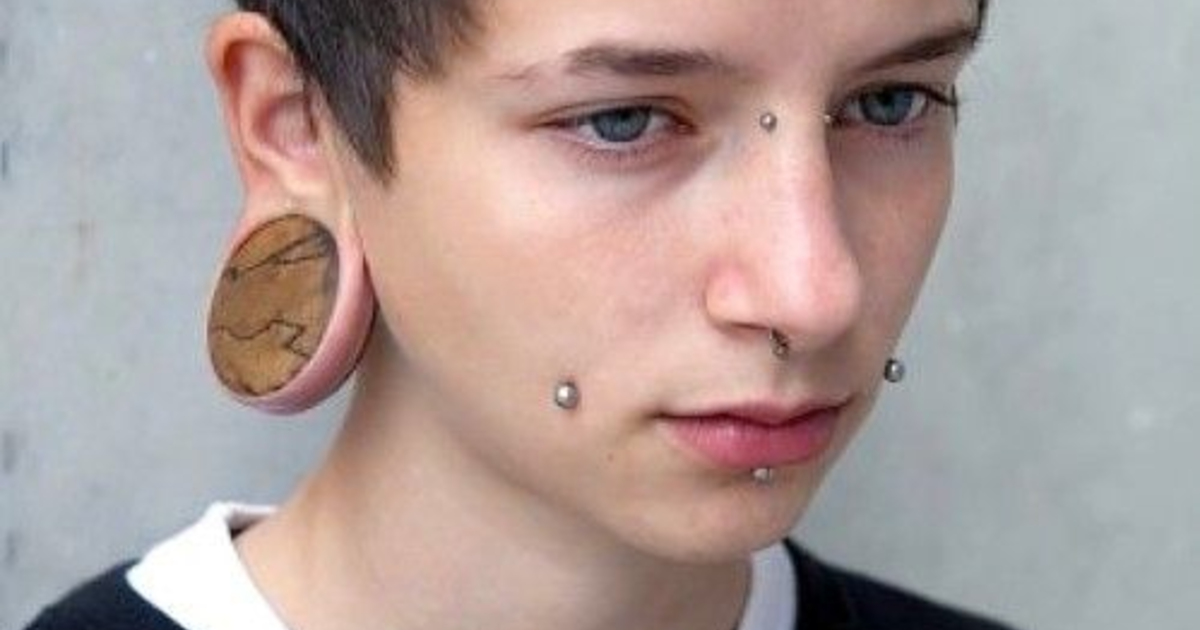 When is too young for gauges? GirlsAskGuys