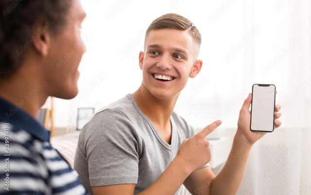 Guys, has your friends or coworkers ever made fun of your online girlfriend photo?